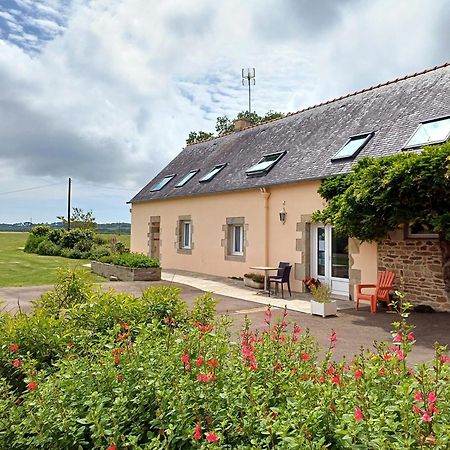 Au Calme A 10Mn Des Baies De Douarnenez Et Audierne Avec Cuisine A Disposition Mahalon Luaran gambar