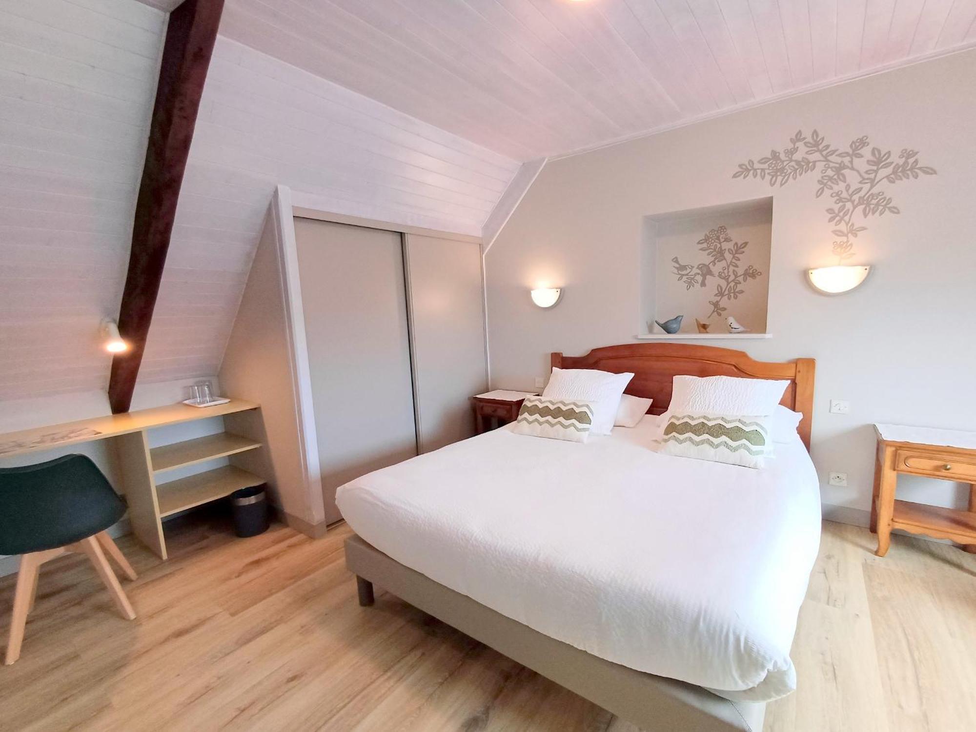 Au Calme A 10Mn Des Baies De Douarnenez Et Audierne Avec Cuisine A Disposition Mahalon Luaran gambar