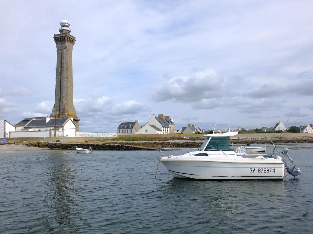 Au Calme A 10Mn Des Baies De Douarnenez Et Audierne Avec Cuisine A Disposition Mahalon Luaran gambar